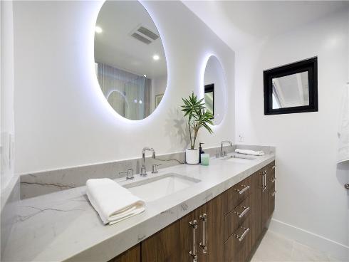 5  Curl  , Corona del Mar, CA