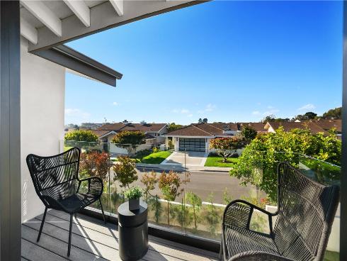 5  Curl  , Corona del Mar, CA