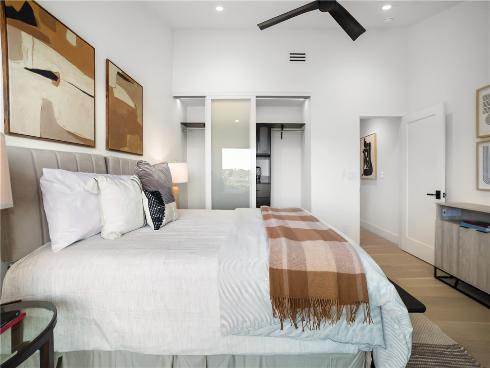 5  Curl  , Corona del Mar, CA