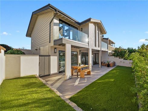 5  Curl  , Corona del Mar, CA