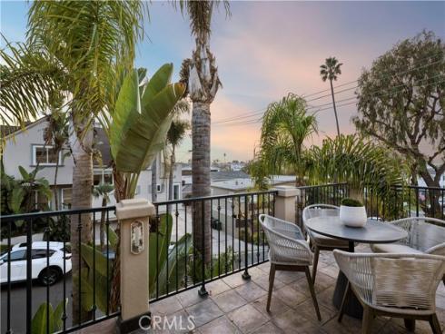 501  Poppy  , Corona del Mar, CA