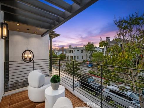 304  Poppy Ave  , Corona del Mar, CA