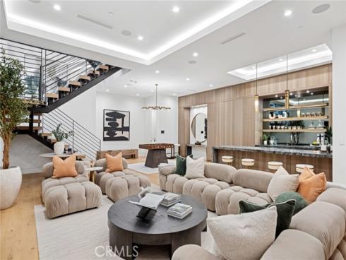 304  Poppy Ave  , Corona del Mar, CA