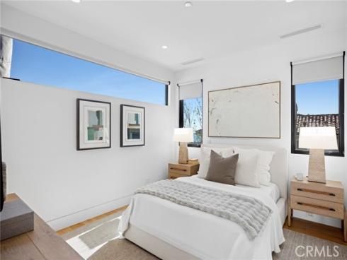 304  Poppy Ave  , Corona del Mar, CA