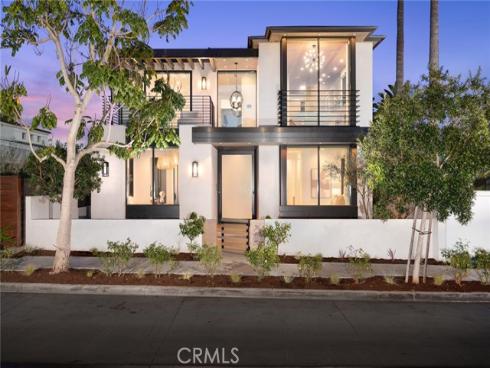 304  Poppy Ave  , Corona del Mar, CA