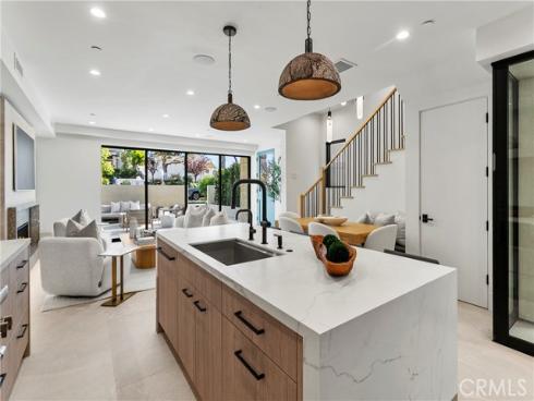 615  Poppy   Avenue, Corona del Mar, CA