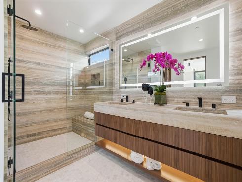 400  Heliotrope  , Corona del Mar, CA