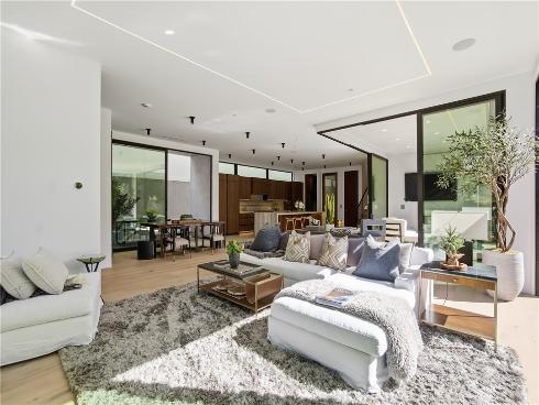 400  Heliotrope  , Corona del Mar, CA