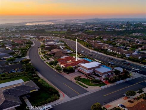 1033  Tiller  , Corona del Mar, CA