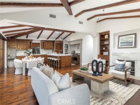 1033  Tiller  , Corona del Mar, CA