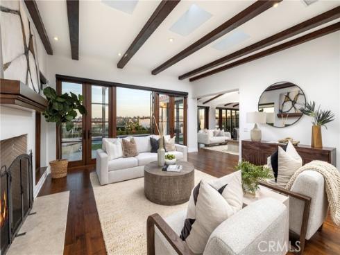 1033  Tiller  , Corona del Mar, CA