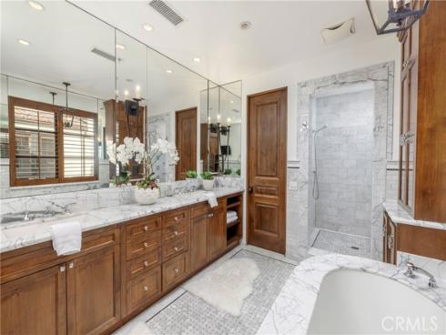 1033  Tiller  , Corona del Mar, CA