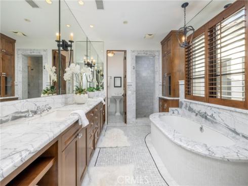 1033  Tiller  , Corona del Mar, CA