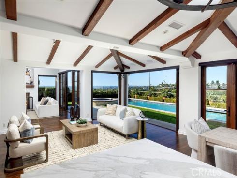 1033  Tiller  , Corona del Mar, CA