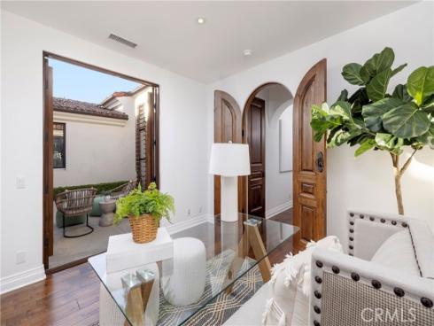 1033  Tiller  , Corona del Mar, CA