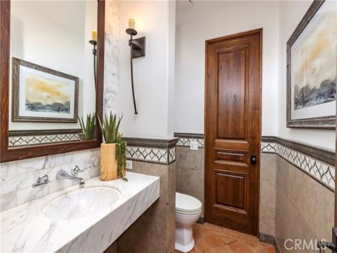 1033  Tiller  , Corona del Mar, CA