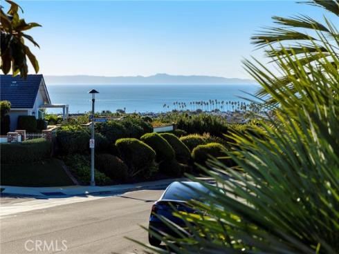 1033  Tiller  , Corona del Mar, CA