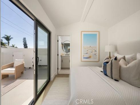 512  Marigold   Avenue, Corona del Mar, CA