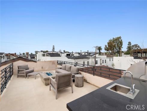 417  Poinsettia   Avenue, Corona del Mar, CA