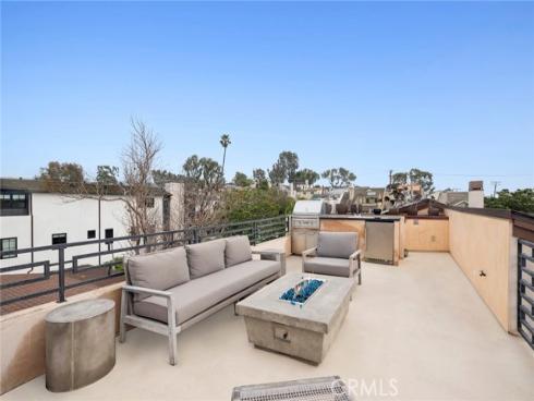 417  Poinsettia   Avenue, Corona del Mar, CA