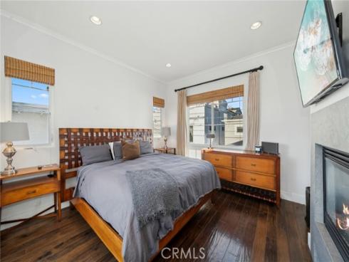 417  Poinsettia   Avenue, Corona del Mar, CA