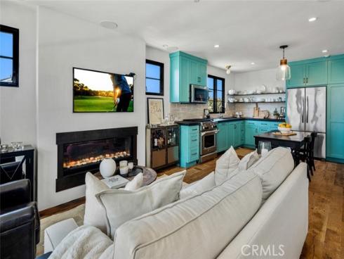 616  Narcissus  1-2 , Corona del Mar, CA