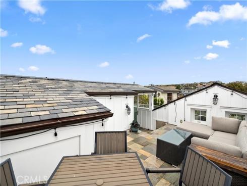 718  Poinsettia  , Corona del Mar, CA