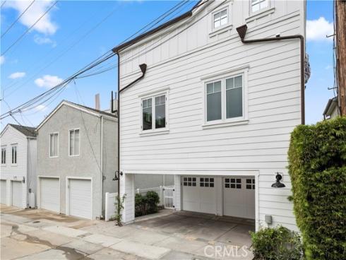 718  Poinsettia   REAR, Corona del Mar, CA