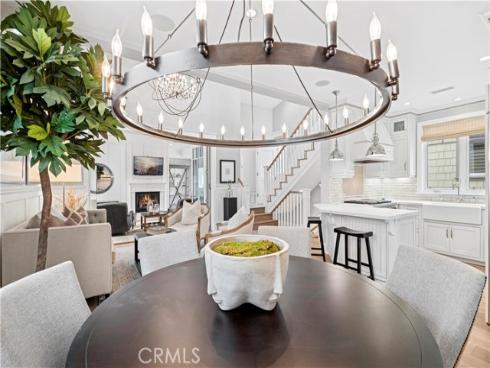 718  Poinsettia   REAR, Corona del Mar, CA