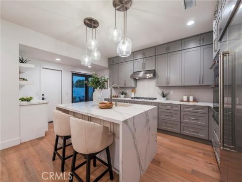 35 Beachcomber Drive, Corona del Mar, CA