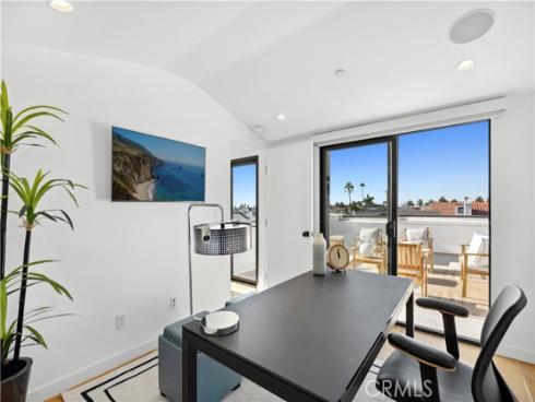 608 Orchid Avenue, Corona del Mar, CA