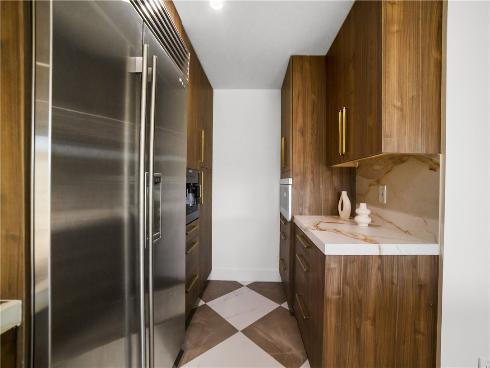 5  Curl  , Corona del Mar, CA