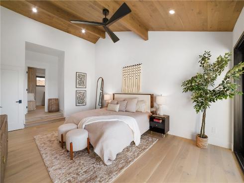 5  Curl  , Corona del Mar, CA