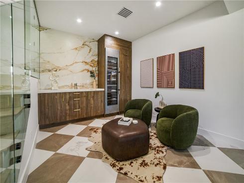 5  Curl  , Corona del Mar, CA