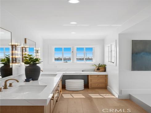 1927  Bayside   Drive, Corona del Mar, CA