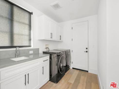 413  Marigold   Avenue, Corona del Mar, CA