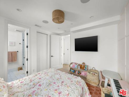 413  Marigold   Avenue, Corona del Mar, CA