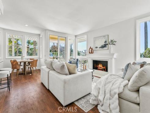 19  Harbor Pointe  , Corona del Mar, CA