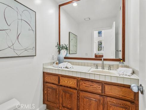 19  Harbor Pointe  , Corona del Mar, CA