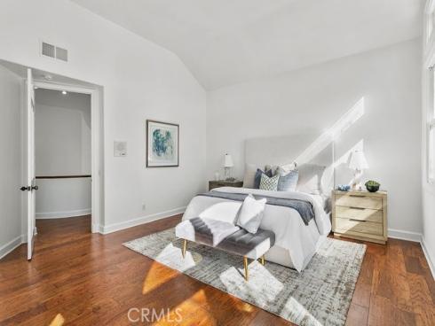 19  Harbor Pointe  , Corona del Mar, CA