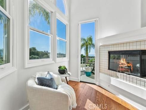 19  Harbor Pointe  , Corona del Mar, CA