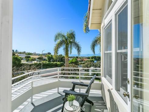 19  Harbor Pointe  , Corona del Mar, CA