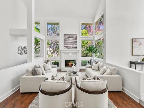 19  Harbor Pointe  , Corona del Mar, CA