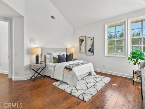 19  Harbor Pointe  , Corona del Mar, CA