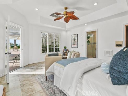 19  Harbor Pointe  , Corona del Mar, CA