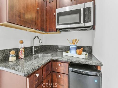 19  Harbor Pointe  , Corona del Mar, CA