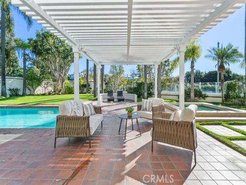 19  Harbor Pointe  , Corona del Mar, CA