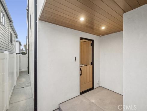 605  Carnation  , Corona del Mar, CA