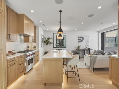 605  Carnation  , Corona del Mar, CA