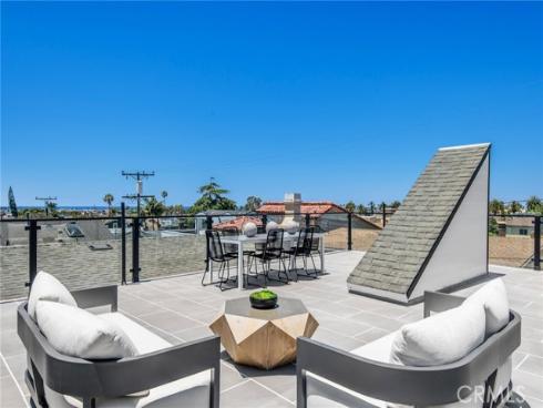 717 Orchid 1-2 Avenue, Corona del Mar, CA